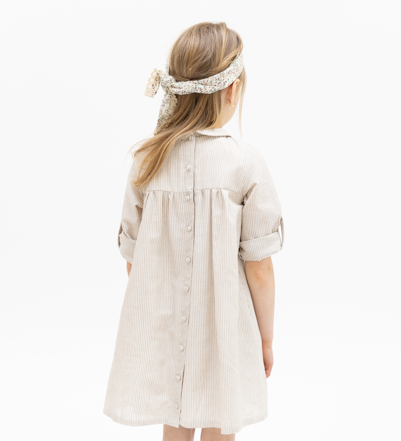 Vestido de lino con cuello a rayas