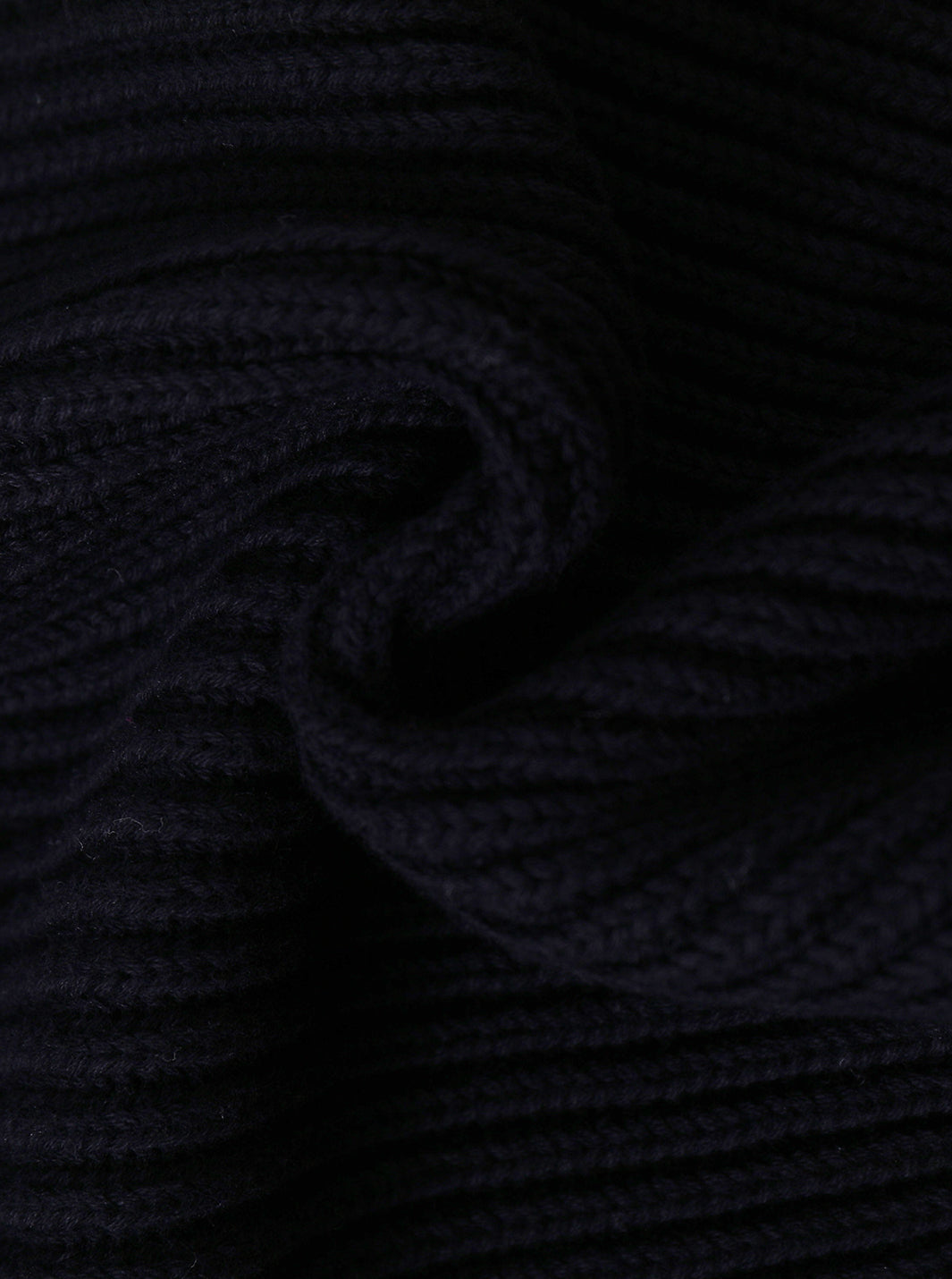 Detailed Neck Sweater - Black